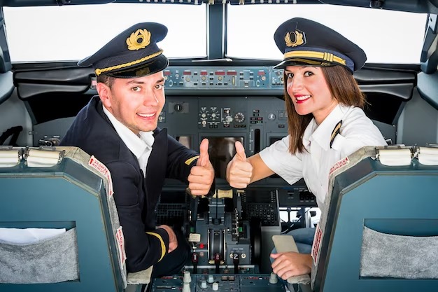 Live practical classes for students in aviation